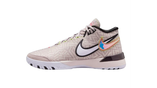 Nike LeBron NXXT Genisus