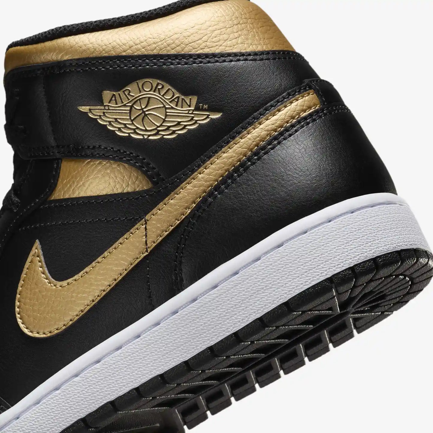 Air Jordan 1 Mid 'Black Gold'