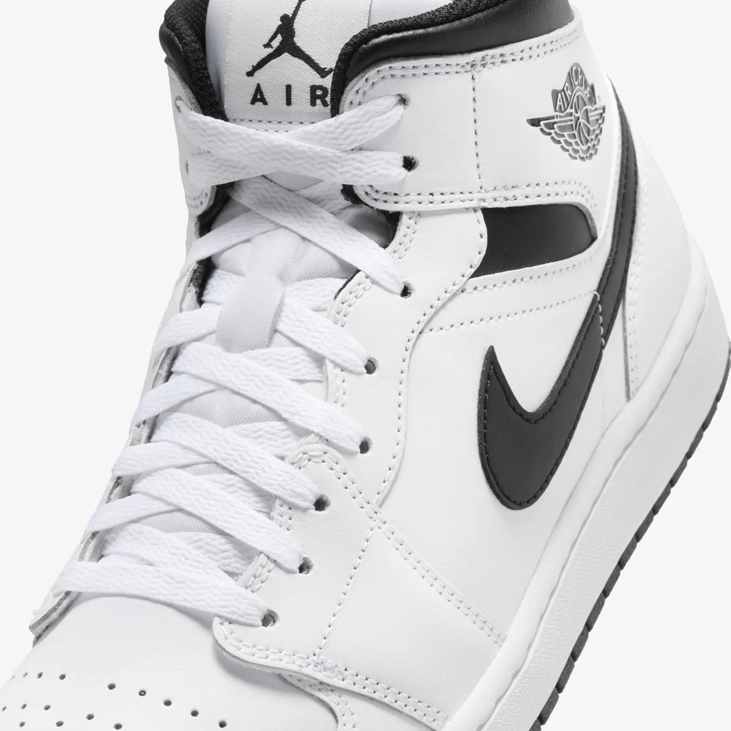 Air Jordan 1 Mid 'Reverse Panda'