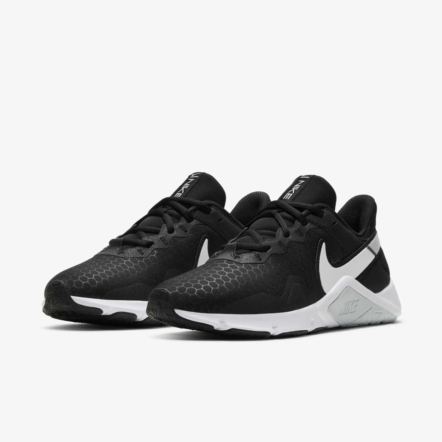 Nike Legend Essential 2